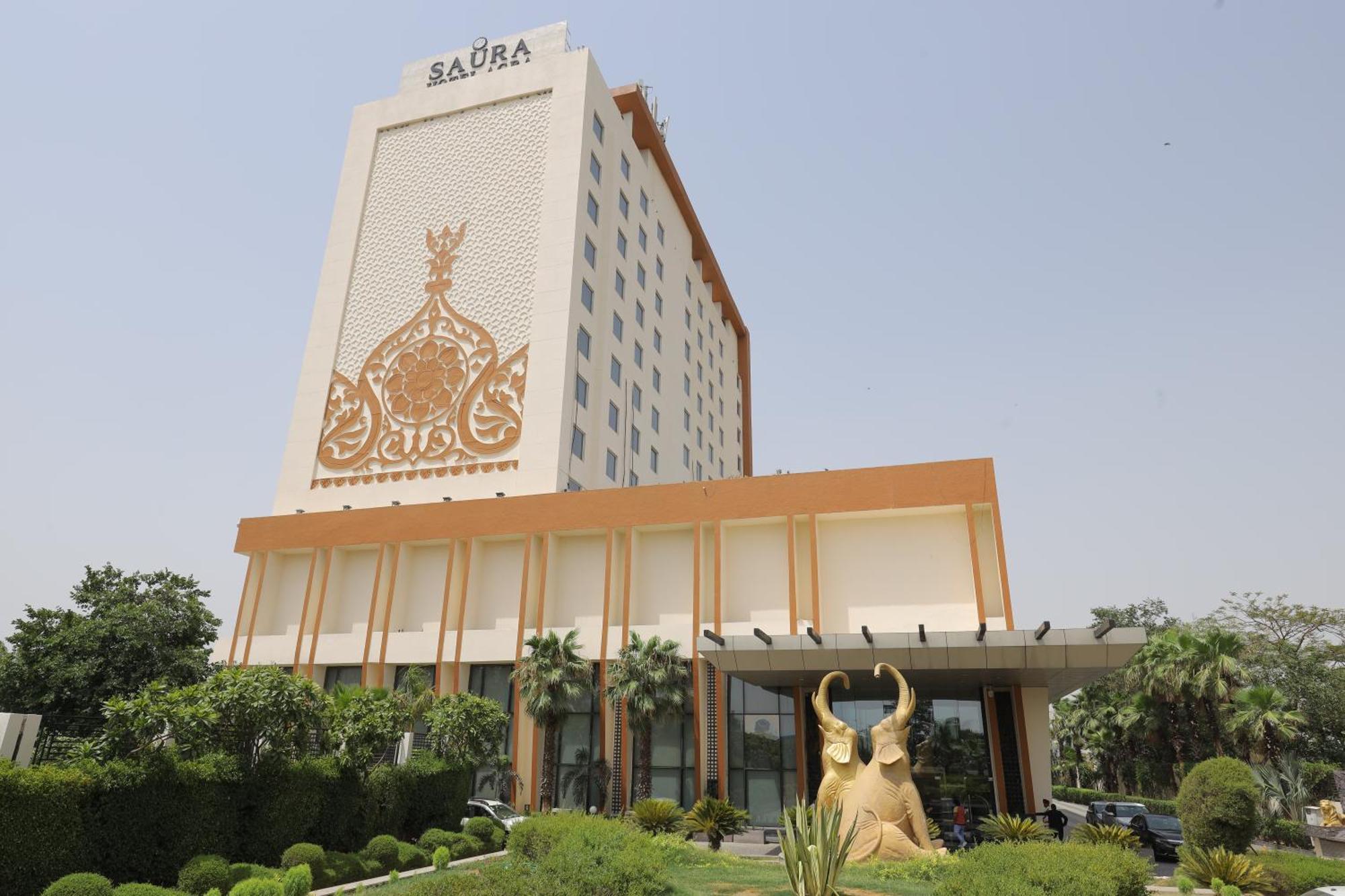 Saura Hotel, Agra - A Club Mahindra Associate Eksteriør billede