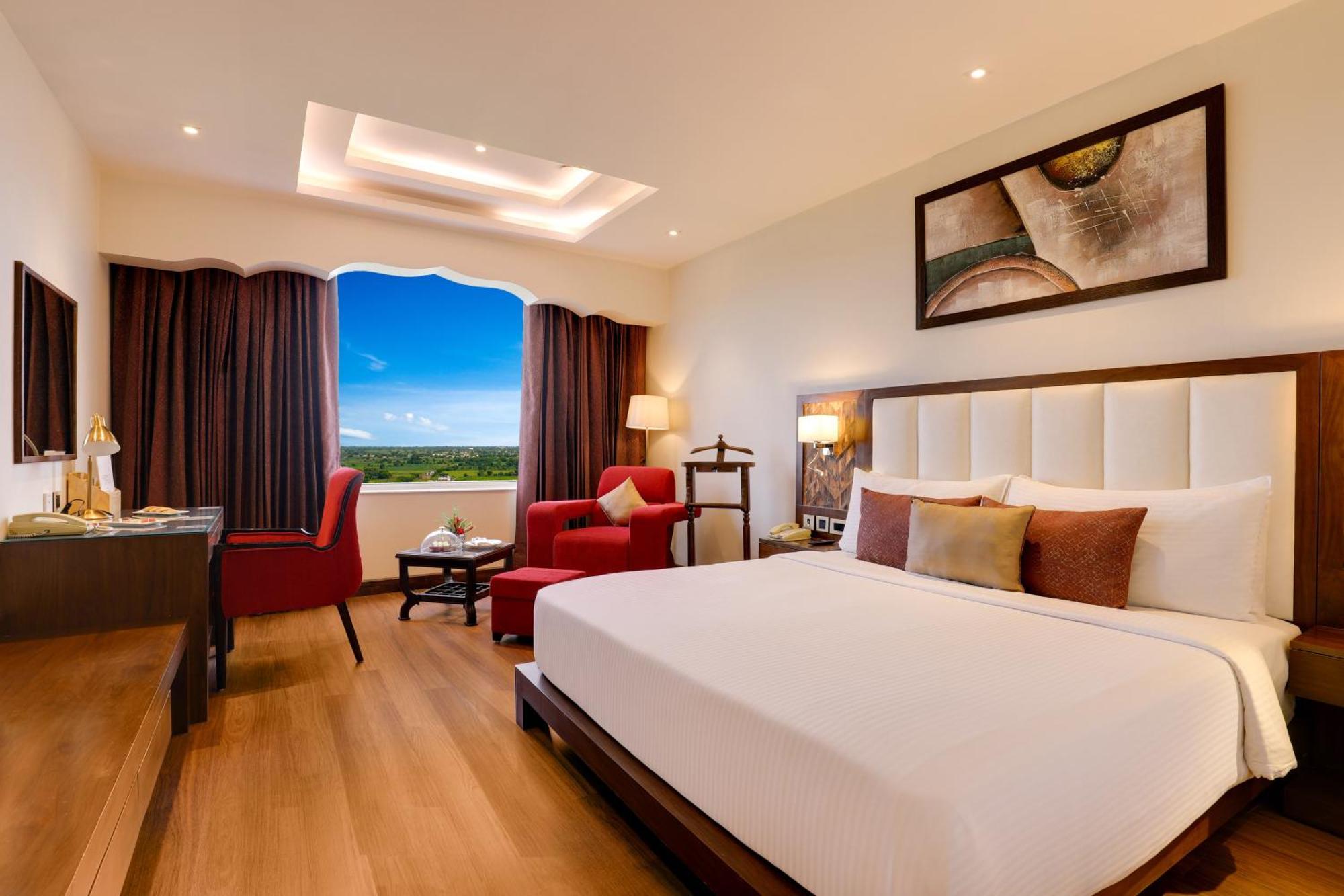 Saura Hotel, Agra - A Club Mahindra Associate Eksteriør billede