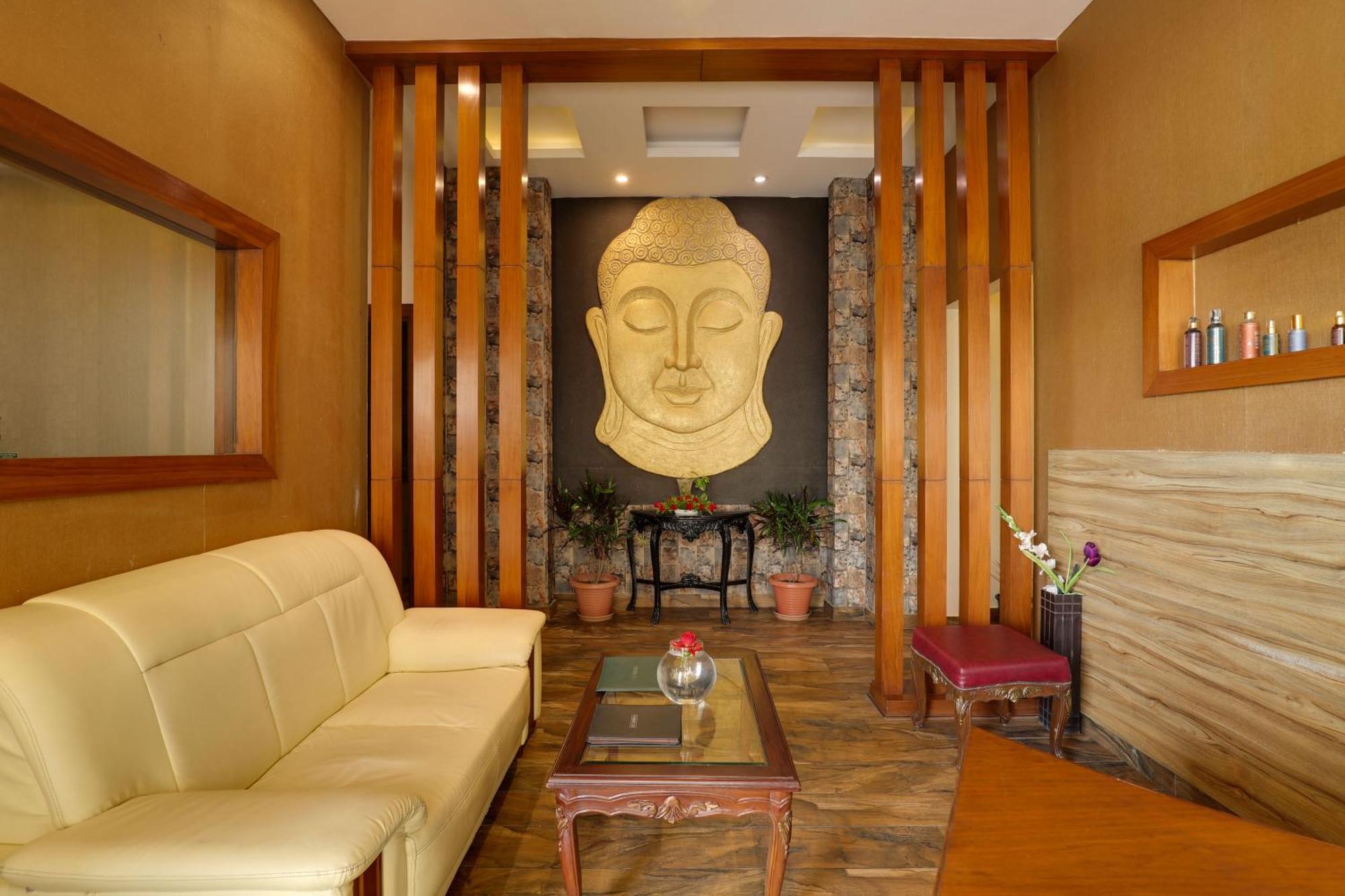Saura Hotel, Agra - A Club Mahindra Associate Eksteriør billede