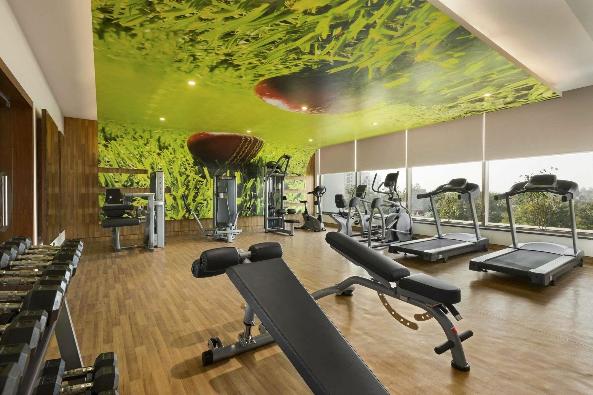 Saura Hotel, Agra - A Club Mahindra Associate Eksteriør billede