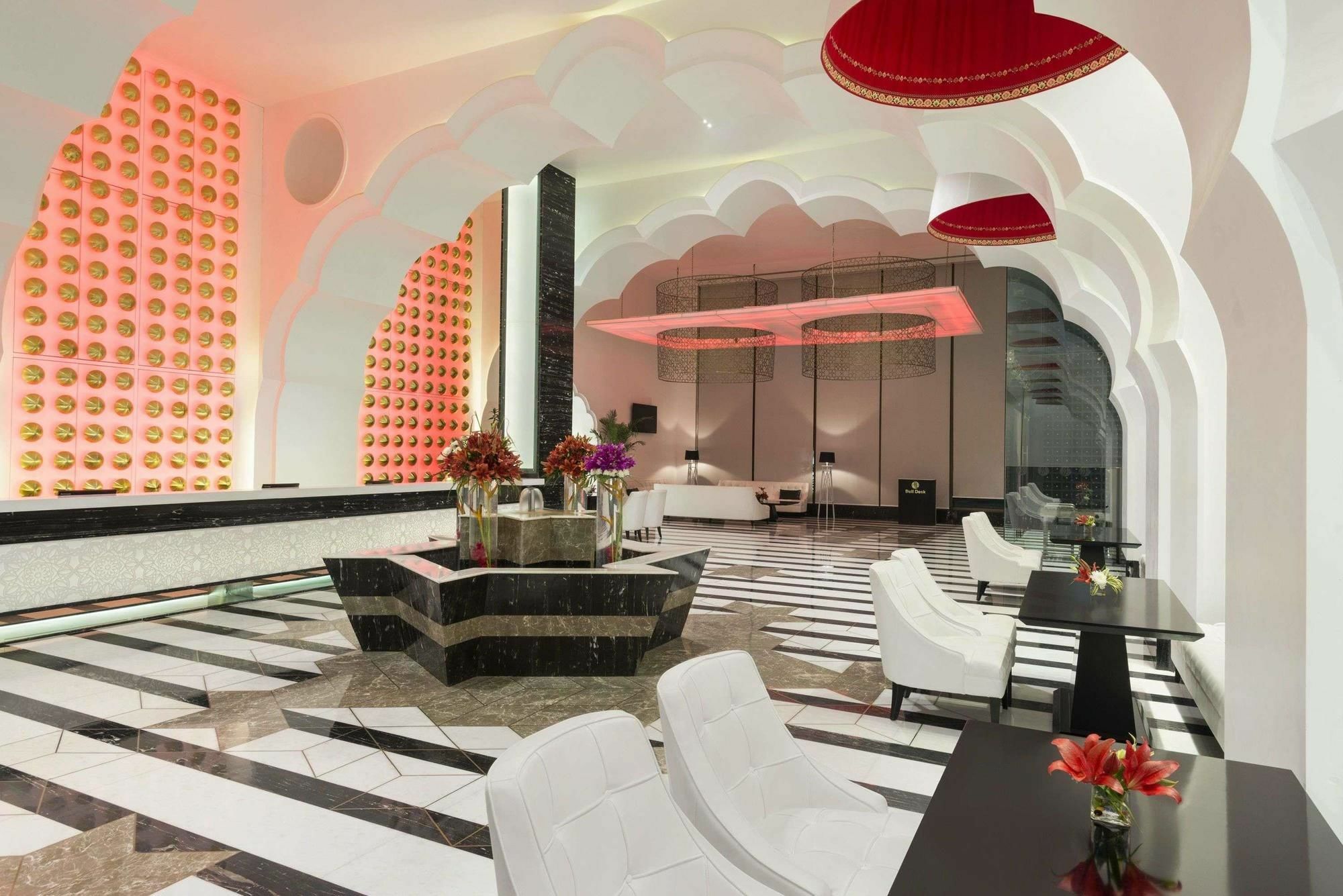 Saura Hotel, Agra - A Club Mahindra Associate Eksteriør billede